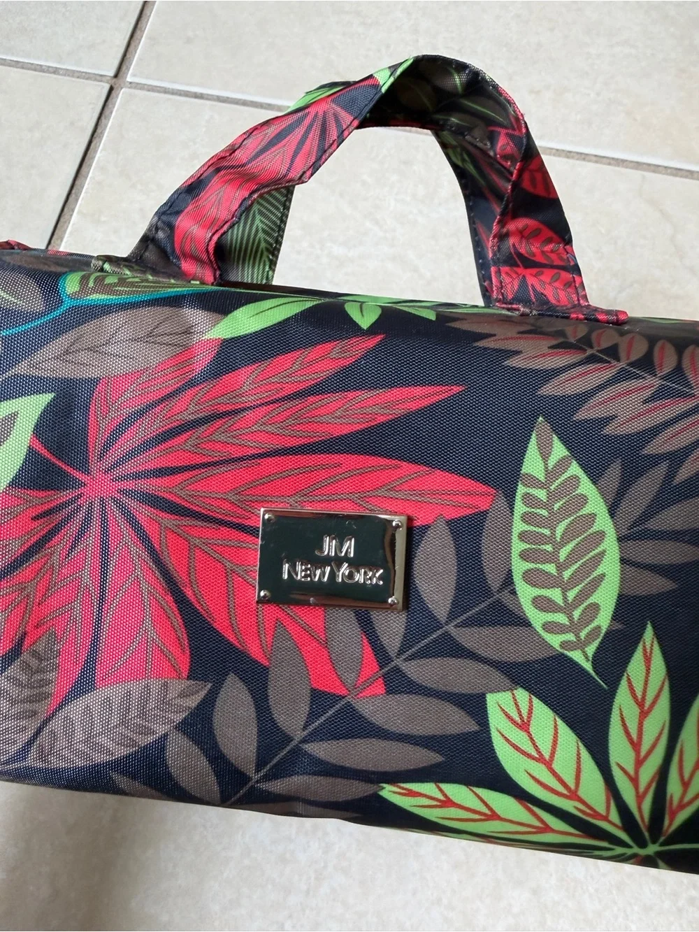 JM New York Floral Flowers Cosmetic Carry On Travel Toiletry Organizer Bag